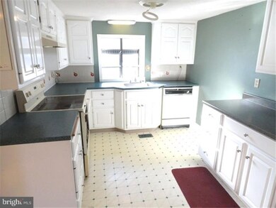 78 Passmore Rd, Bechtelsville, PA 19505 - photo 7