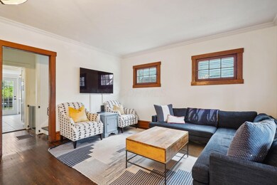 4-web-or-mls-70-e-longview-ave