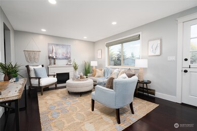 7832 NE 144th St, Kirkland, WA 98034 - photo 3