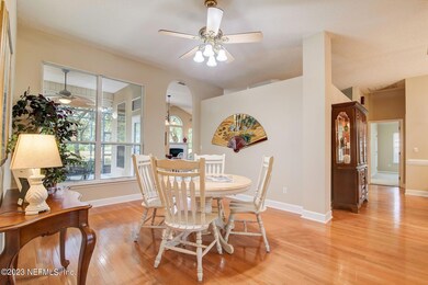11-web-or-mls-Edgewater Branch Dr-009