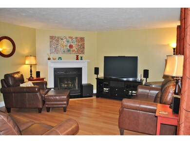 29 Vanden Rd, Merrimack, NH 03054 - photo 2