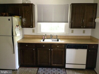 6727 Glenn Dale Rd, Glenn Dale, MD 20769 - photo 2