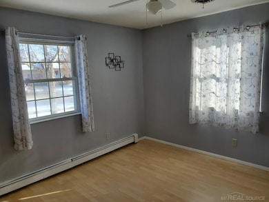 816 Virginia Ave, Marysville, MI 48040 - photo 7