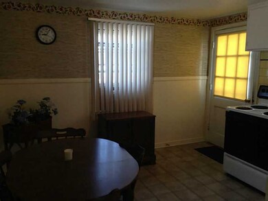 22 Philmont Ave, Cranston, RI 02910 - photo 5