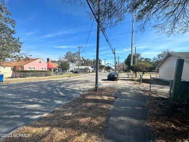 LOOKING LEFT TOWARD N. 10TH STREET