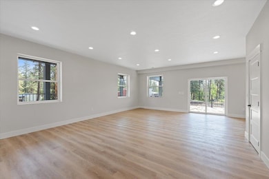 12510 N Craig Rd, Nine Mile Falls, WA 99026 - photo 4