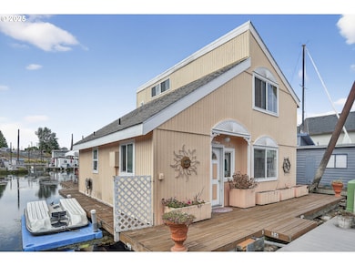 18989 NE Marine Dr unit 26, Portland, OR 97230 - photo 2