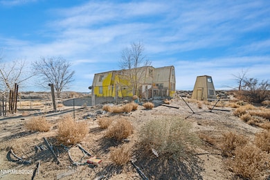 8800 E Badger Cir, Silver Springs, NV 89429 - photo 7