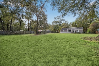 17986 Split Oak Cir, New Caney, TX 77357 - photo 3