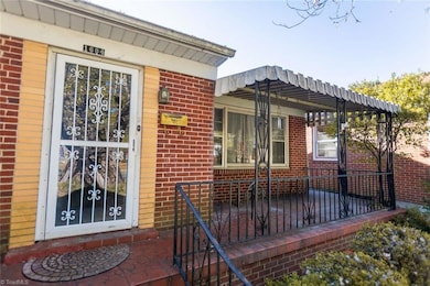 1604 E Washington St, Rockingham, NC 28379 - photo 3