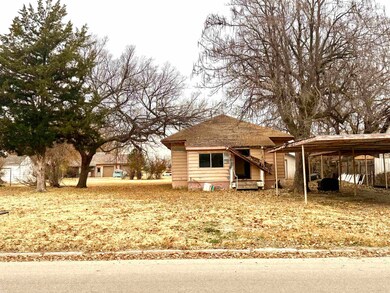 601 N Elm St, Mooreland, OK 73852 - photo 7