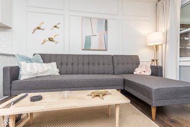 1526 S East St, Indianapolis, IN 46225 - photo 4