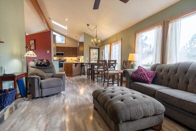 596 NE Brush Ct, Bend, OR 97701 - photo 7