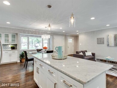 9213 Brian Dr, Vienna, VA 22180 - photo 7