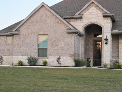 2012 Vanderbilt Dr, Weatherford, TX 76088 - photo 3