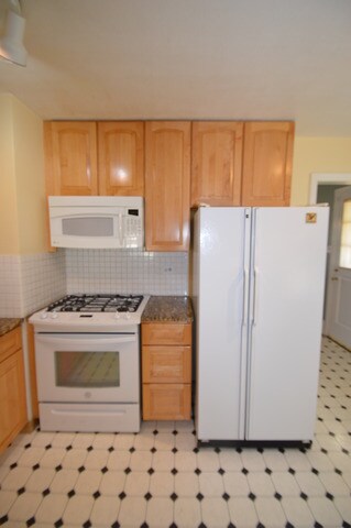 724 Suffolk Ave, Westchester, IL 60154 - photo 7