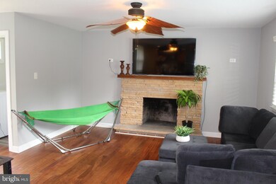 402 Franklin St, Clayton, NJ 08312 - photo 3