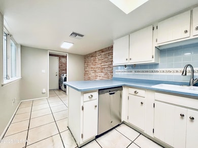 2139 E 10th St, Tucson, AZ 85719 - photo 7