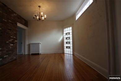 161 Chestnut St, Leonia, NJ 07605 - photo 6