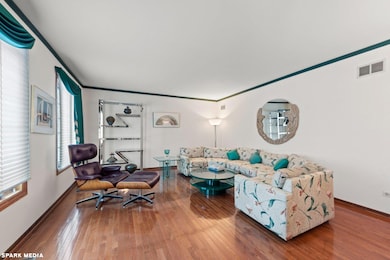 2949 Bonnie Brae Crescent, Flossmoor, IL 60422 - photo 3