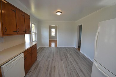 404 Grand Avenue Extension, Johnson City, TN 37601 - photo 7