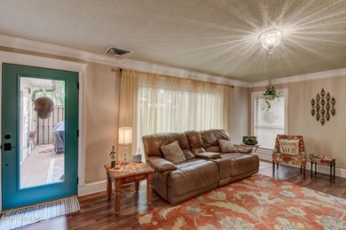2028 Albert Circle-103