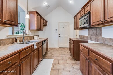 104 Nestling Cove-15