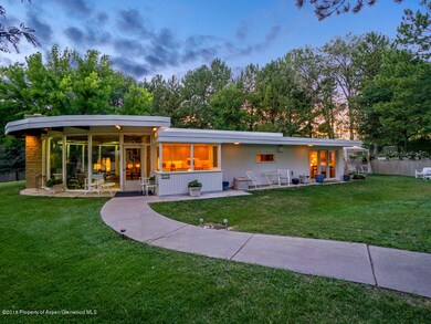 651 Round Hill Dr - MLS - 6