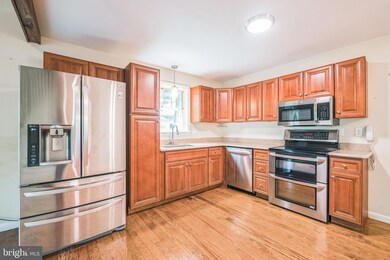 205 Wagon Trail, Berkeley Springs, WV 25411 - photo 6