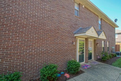 8333 Grand Trevi Dr unit 5901, Louisville, KY 40228 - photo 5