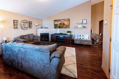 1956 NW Joshua Tree Ct, Redmond, OR 97756 - photo 4