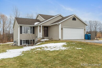 2286 Winston View Dr NE unit 7, Cedar Springs, MI 49319 - photo 2