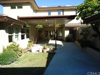 FANTASTIC HOME, BEAUTIFUL COLOR AND DESIGN
