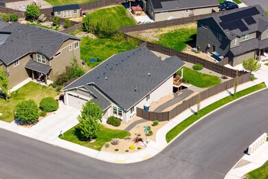 4511 SW Umatilla Ave, Redmond, OR 97756 - photo 2