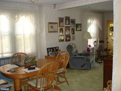 1206 Hampden Blvd, Reading, PA 19604 - photo 4