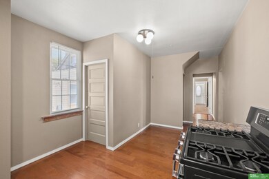 4516 S 33rd St, Omaha, NE 68107 - photo 5