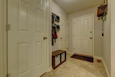 9924 Privet Dr, Fort Wayne, IN 46835 - photo 4