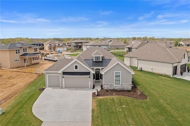 25104 W 141st Terrace, Olathe, KS 66061 - photo 3