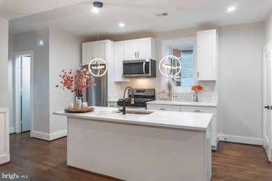 5216 Biddison Ln, Baltimore, MD 21206 - photo 7