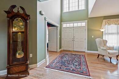 4 Matthew Ct Upper Freehold NJ-large-011