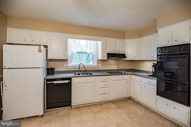 2 Crenshaw Dr, Wilmington, DE 19810 - photo 7