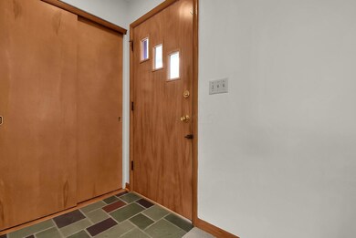 1285 Bernhard Rd, Columbus, OH 43227 - photo 6