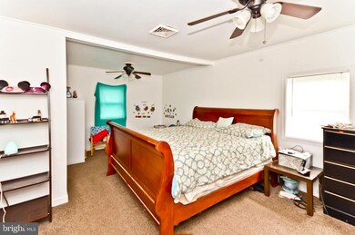 12827 W Hatton Rd, Newburg, MD 20664 - photo 7