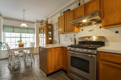 404 Brookview Ct unit 404, Whippany, NJ 07981 - photo 3