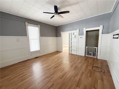 520 W Lincoln St, Westfield, IL 62474 - photo 2