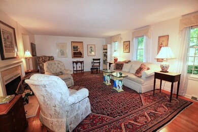 617 Washington St unit 105, Wellesley, MA 02482 - photo 5