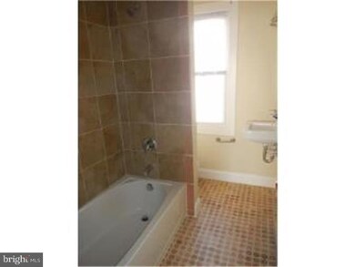 229 Moore St, Moorestown, NJ 08057 - photo 5