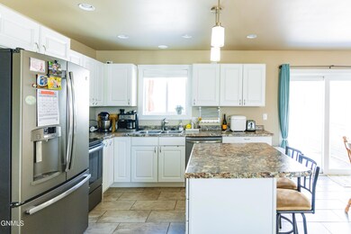 1513 5th Ave NW, Jamestown, ND 58401 - photo 6