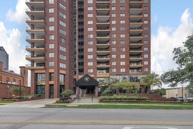 1-web-or-mls-155-w-main-st-unit-502