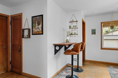 Kitchen bar